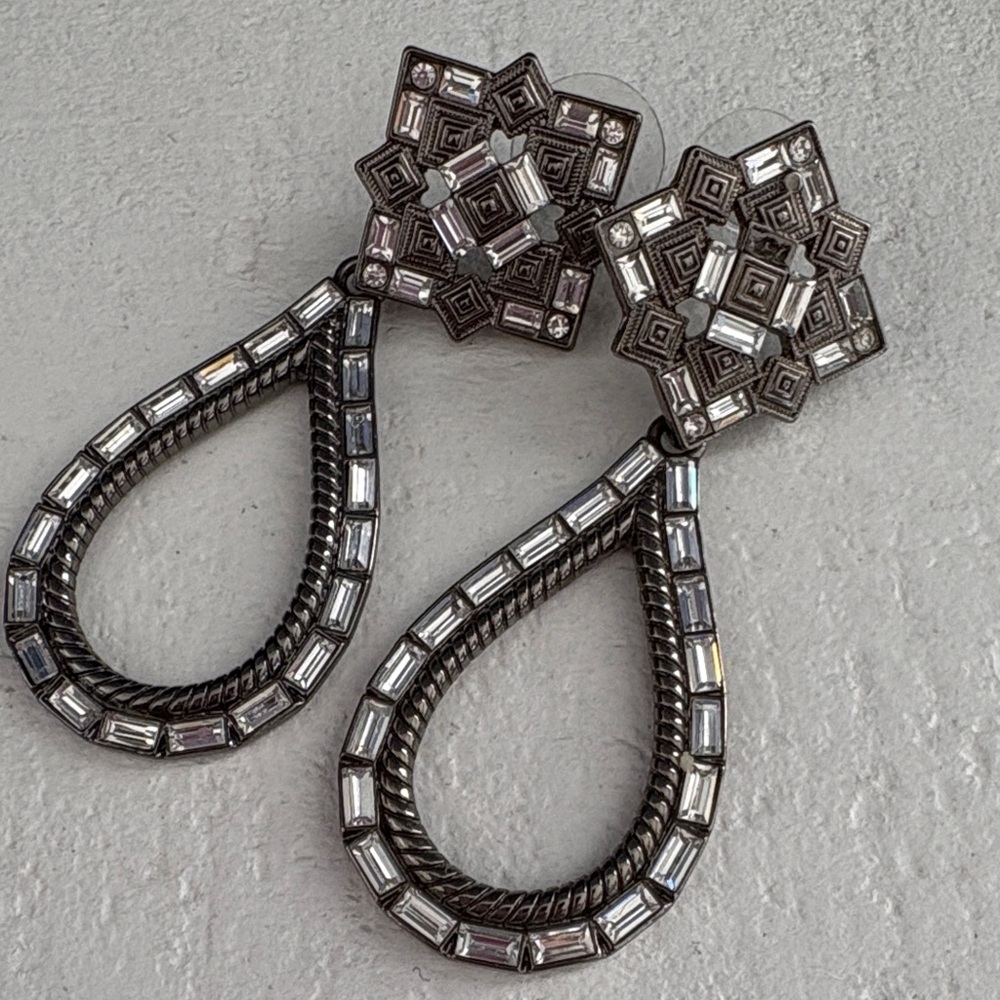 Elegant Silver Geometric Drop Earrings